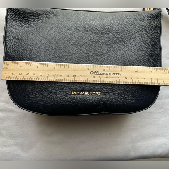 NWT MICHAEL KORS  BARLOW Admiral MD Messenger Handbag.  Leather.  Dark Blue - Picture 8 of 10